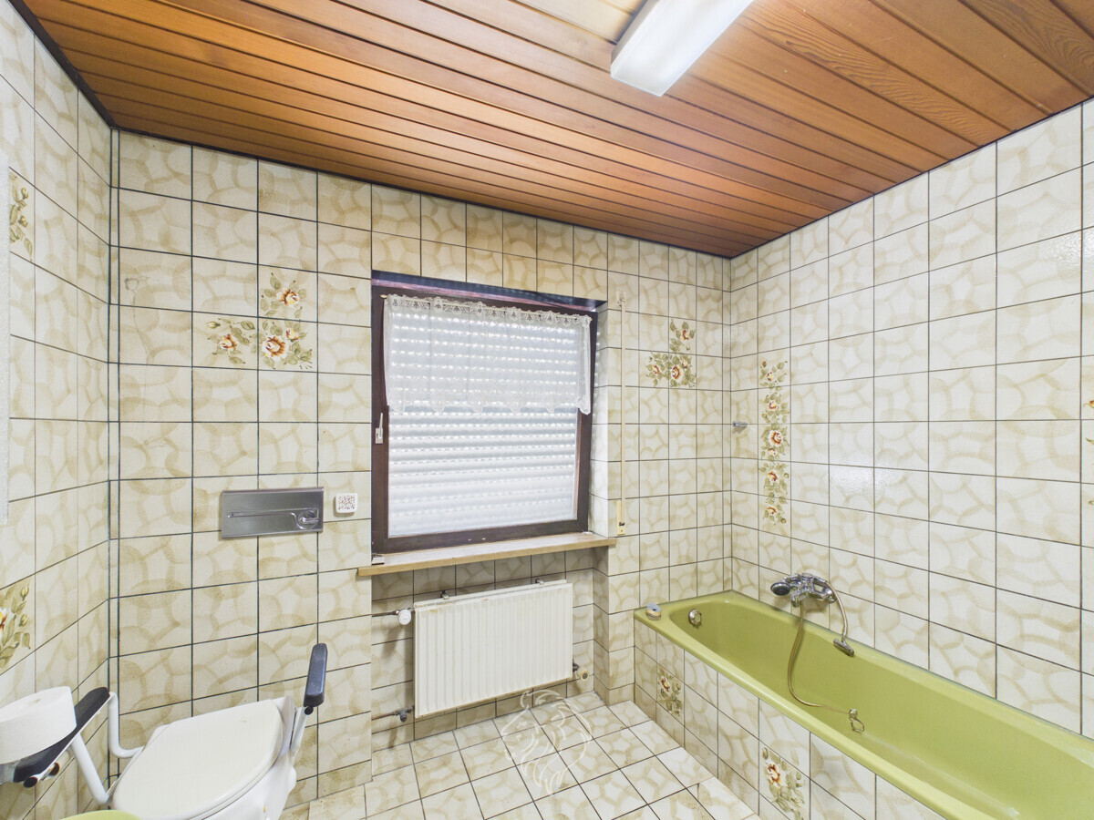 Badezimmer EG