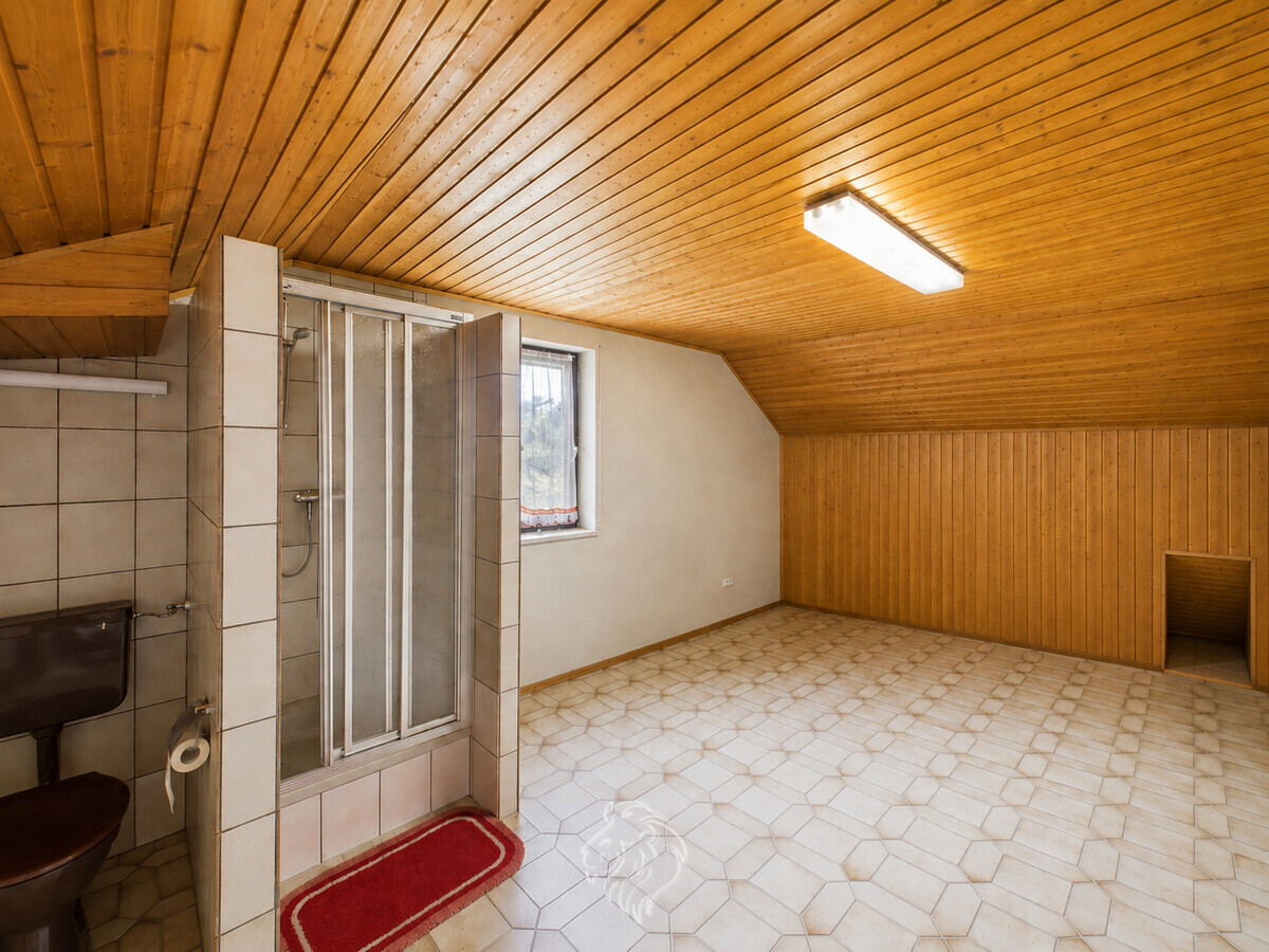 Badezimmer OG (digital bearbeitet)