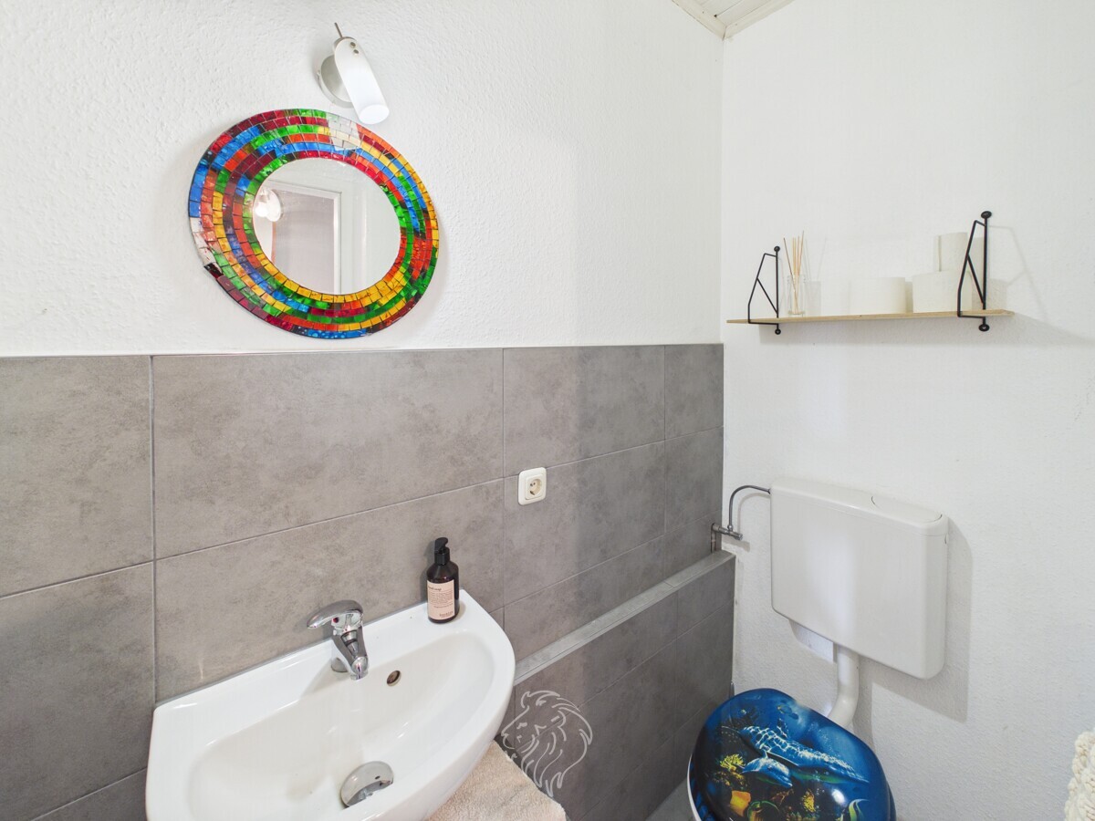 WC EG
