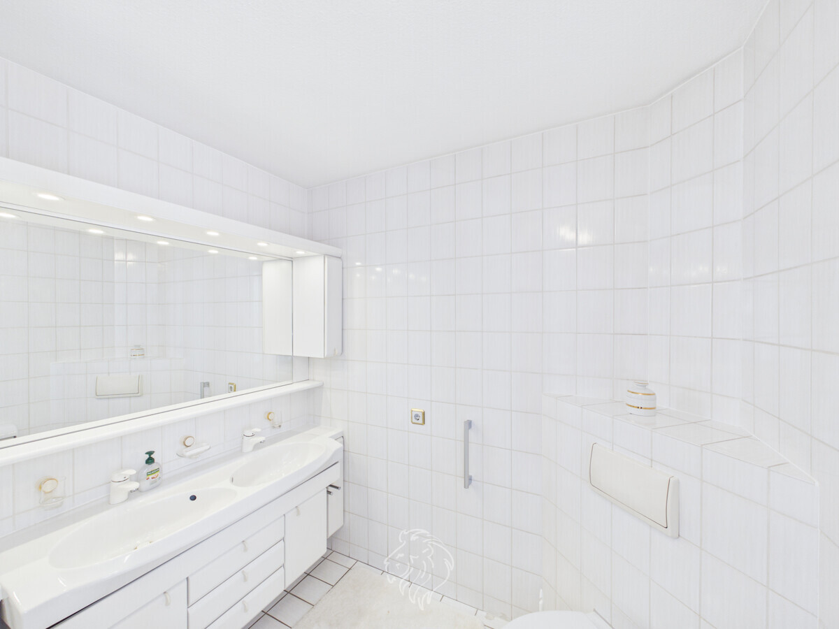 Badezimmer OG 