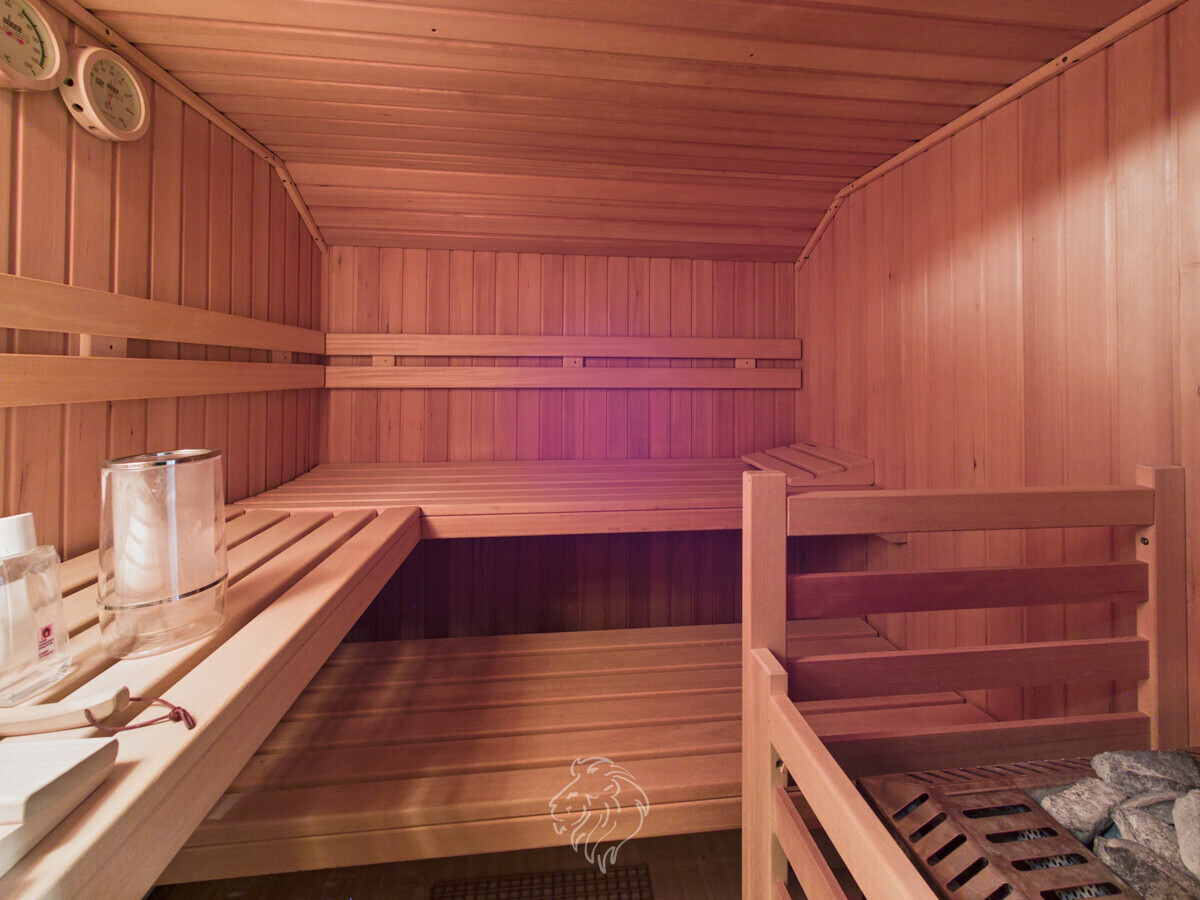 Sauna innen UG 