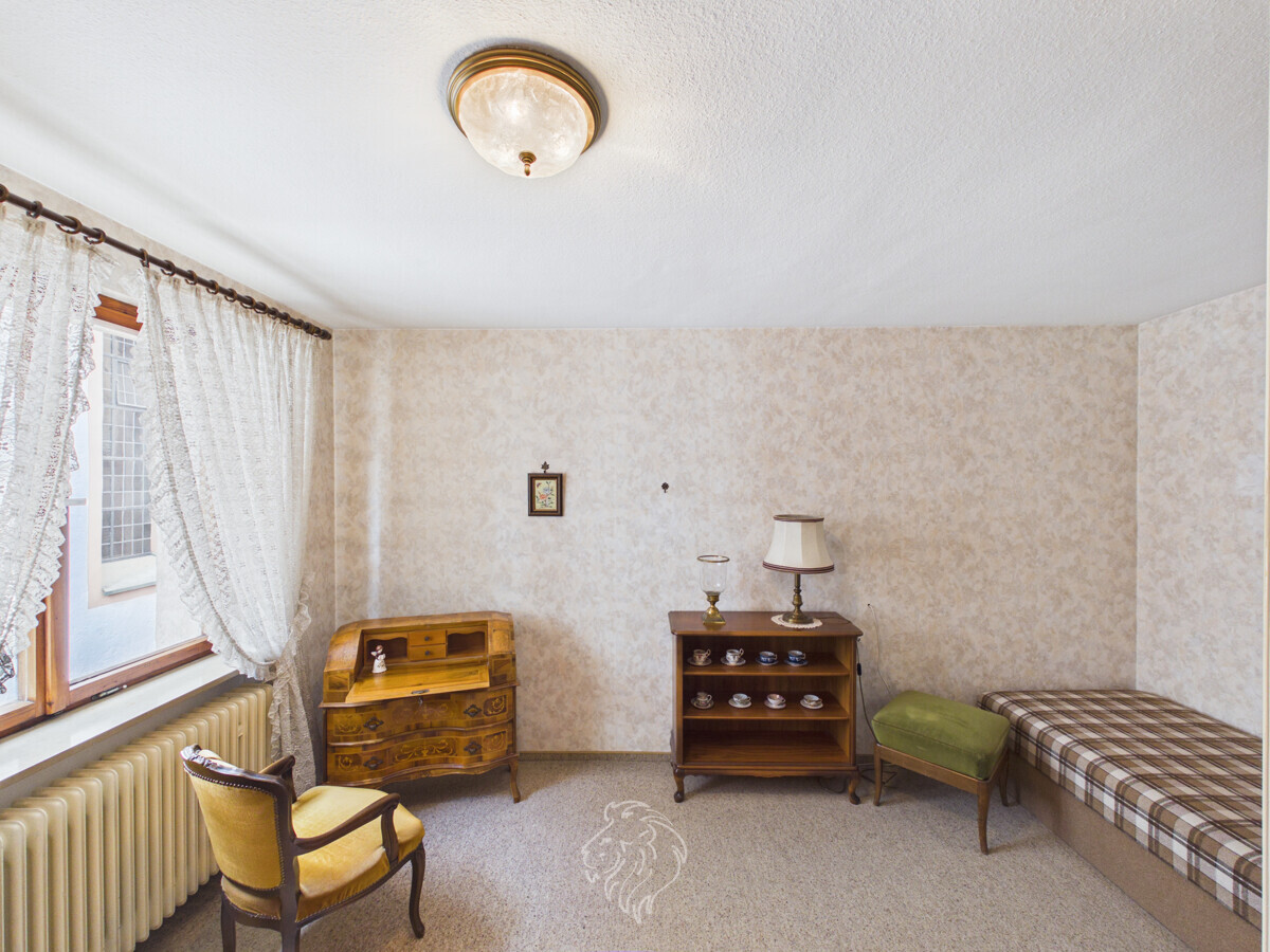 Arbeits-/Gästezimmer OG