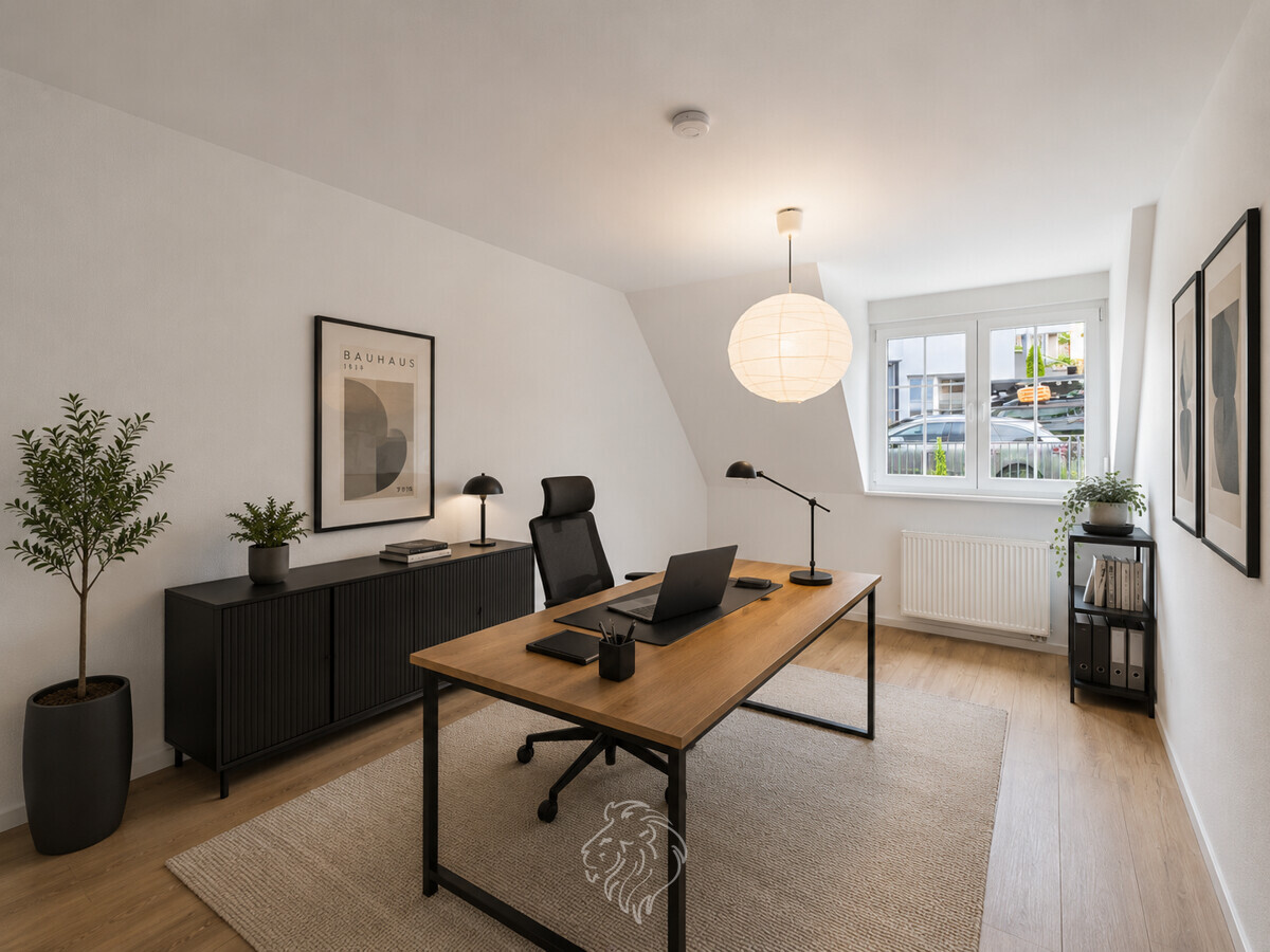 Büro visualisiert - Dieses Bild wurde virtuell möbliert und dient der Veranschaulichung.