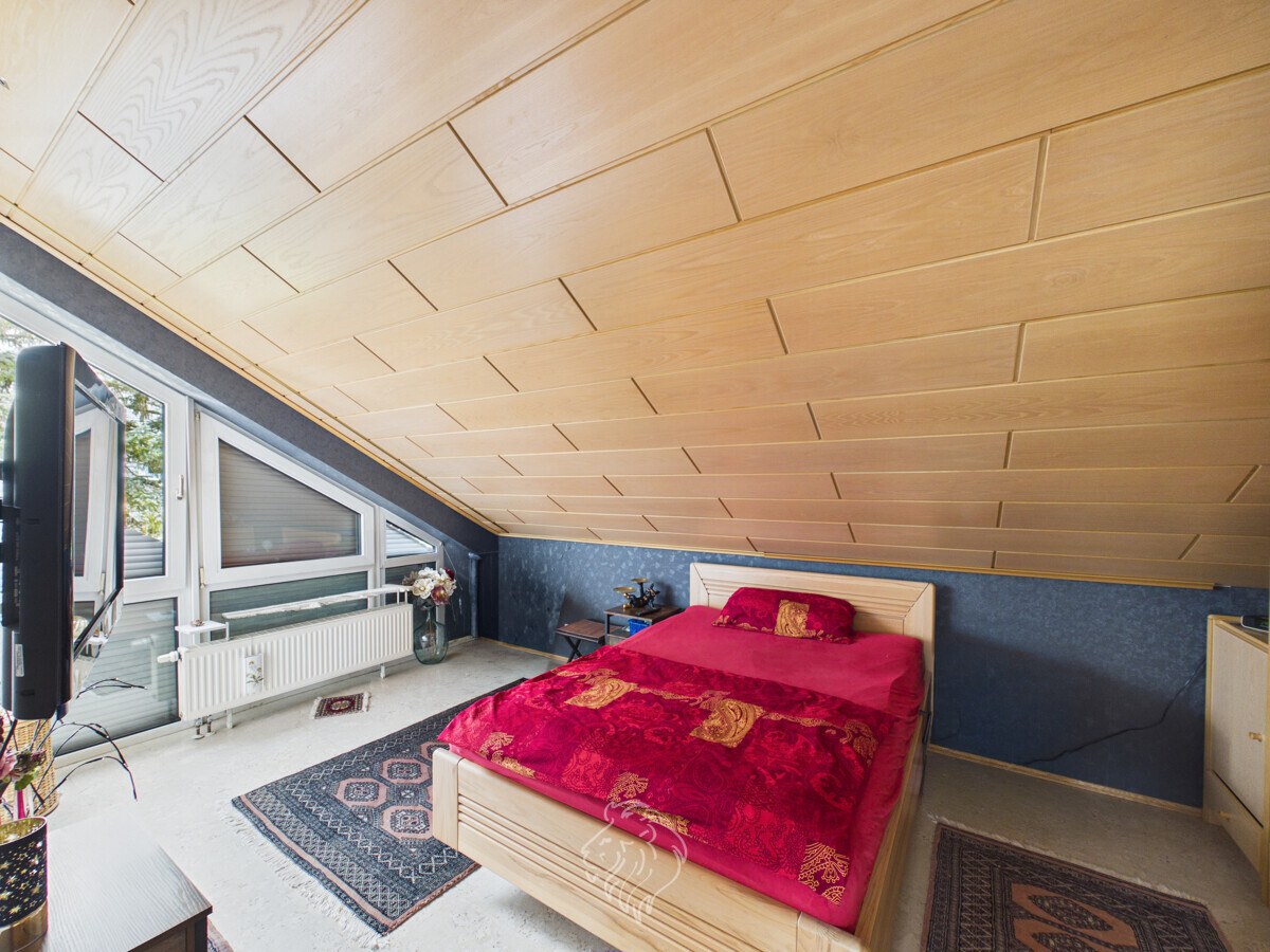 Schlafzimmer DG