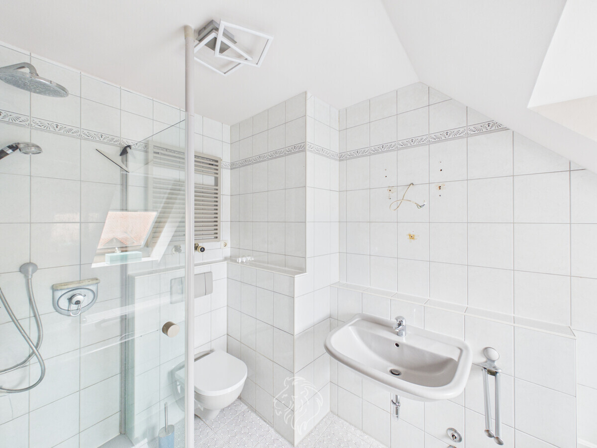Badezimmer 2. OG