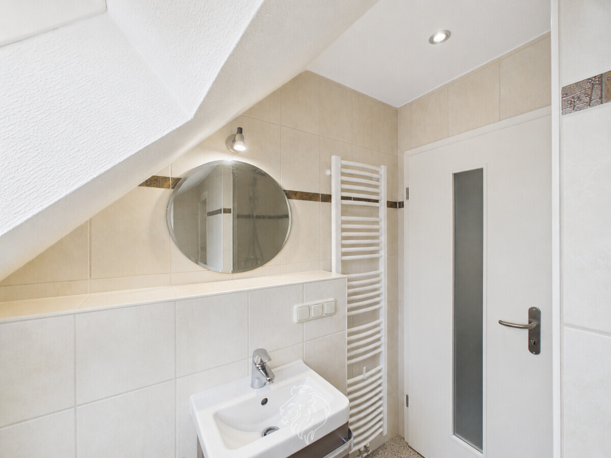 Badezimmer 1. OG