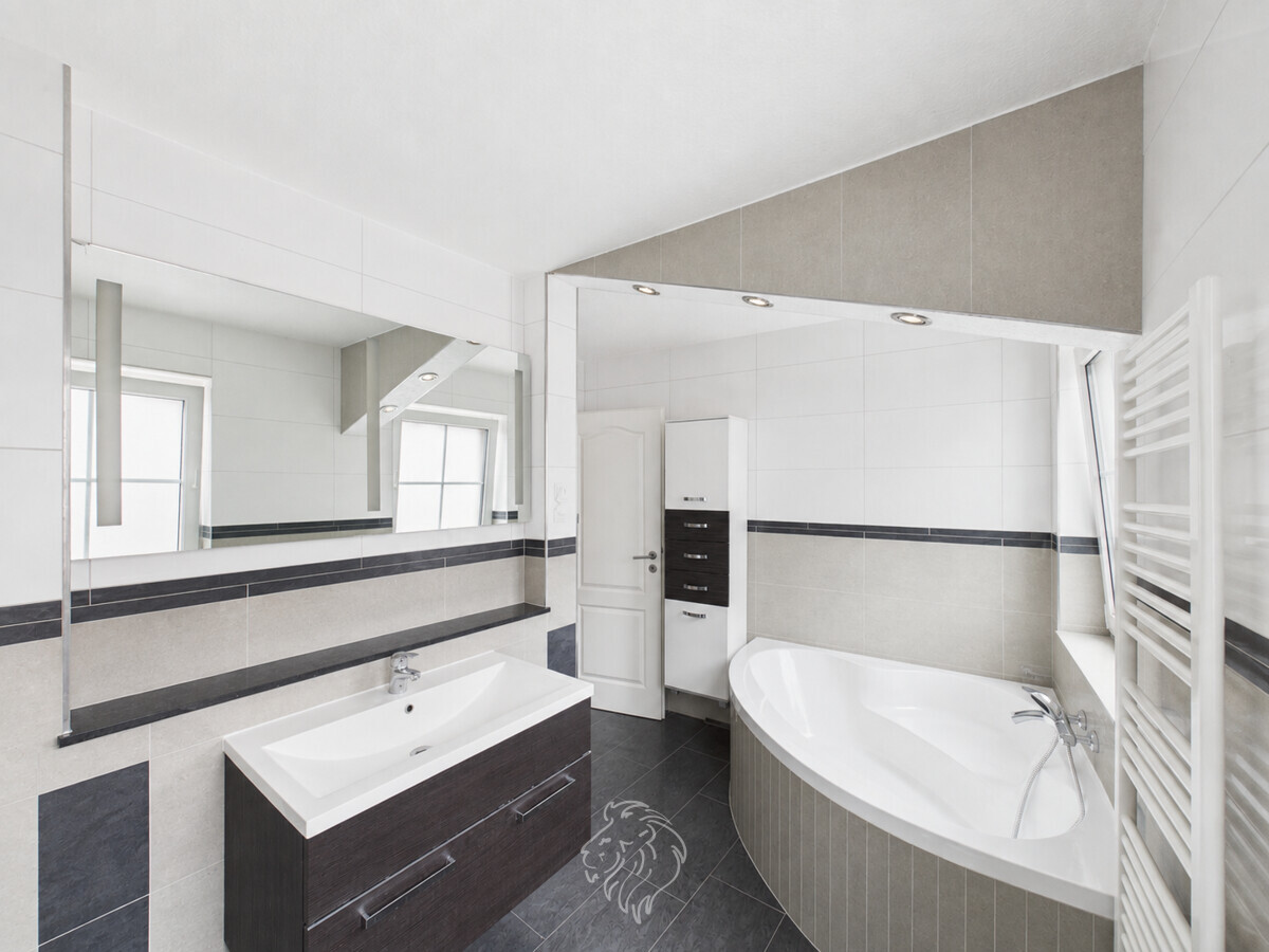 Badezimmer 1. OG