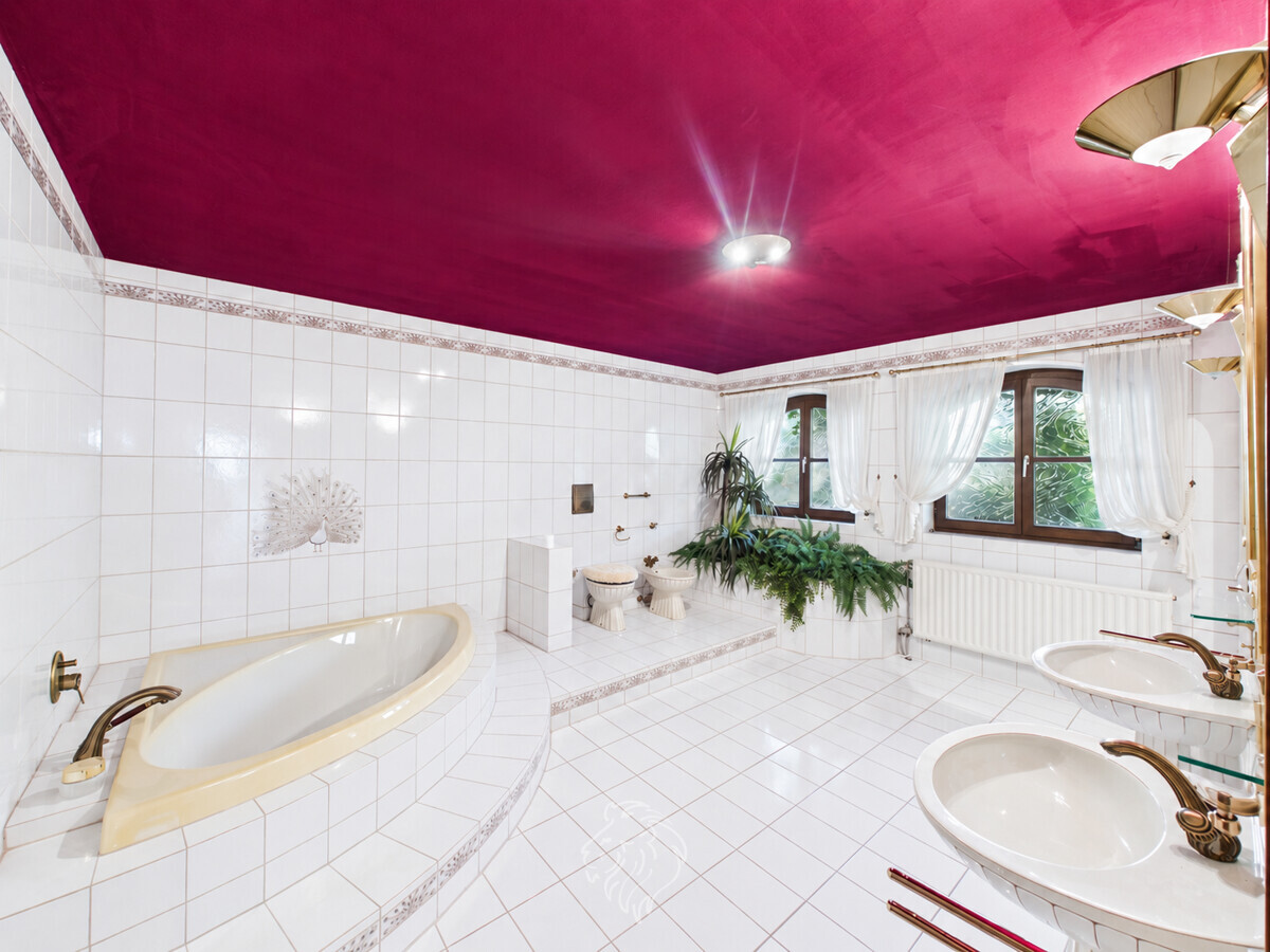 Badezimmer EG
