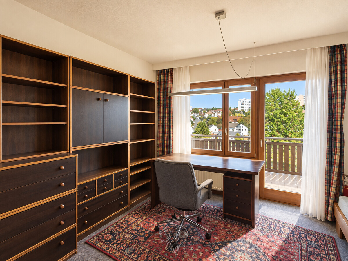 Büro EG