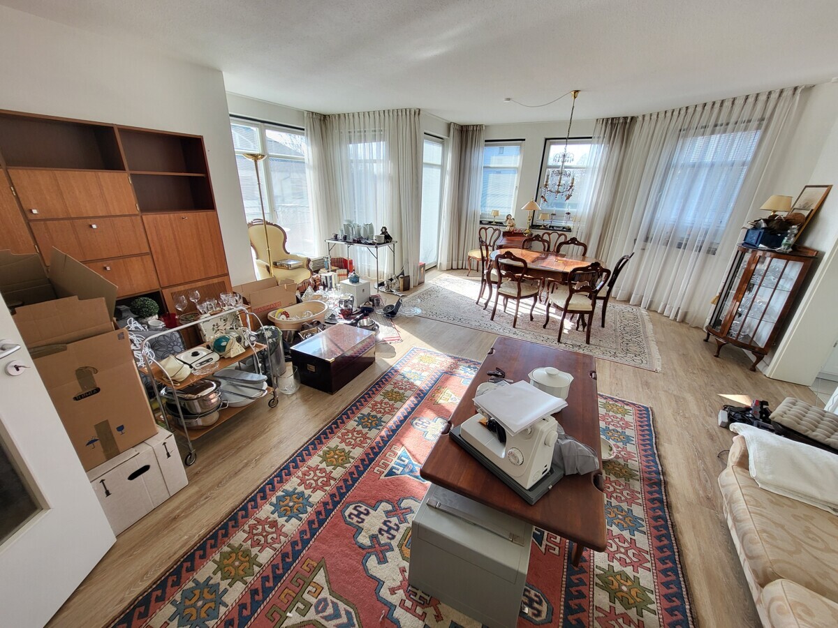 Exklusiv: Sonnige 3-Zi.-Whg. mit 2 Balkonen und TG-Stellplatz am Kurpark in Bad ... - Photo 2