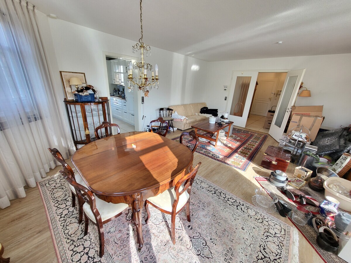 Exklusiv: Sonnige 3-Zi.-Whg. mit 2 Balkonen und TG-Stellplatz am Kurpark in Bad ... - Photo 1