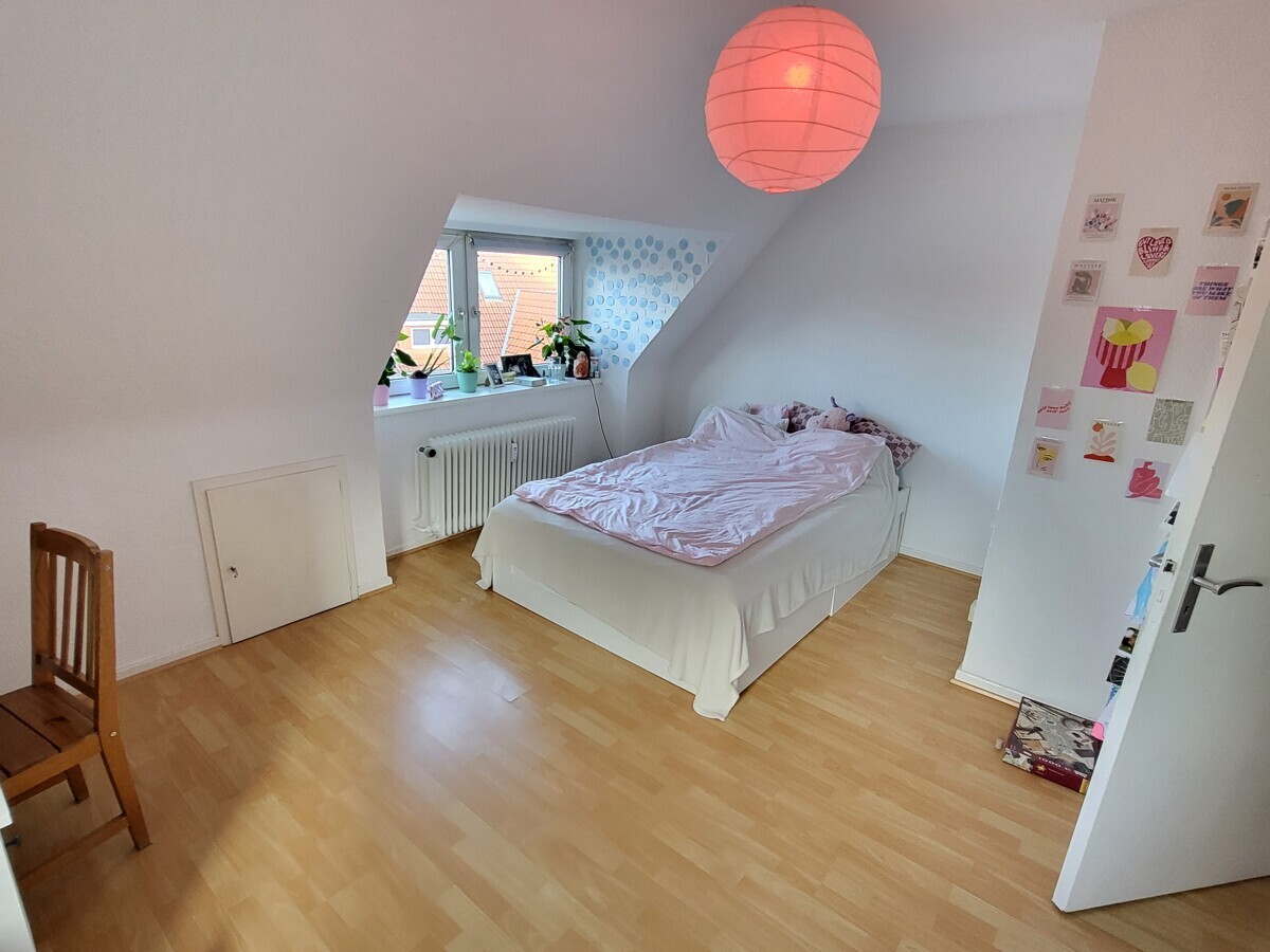 Zentrale Lage! Schöne 1-Zimmer-Dachgeschoss-Wohnung in der Lübecker Innenstadt, ... - Foto 1