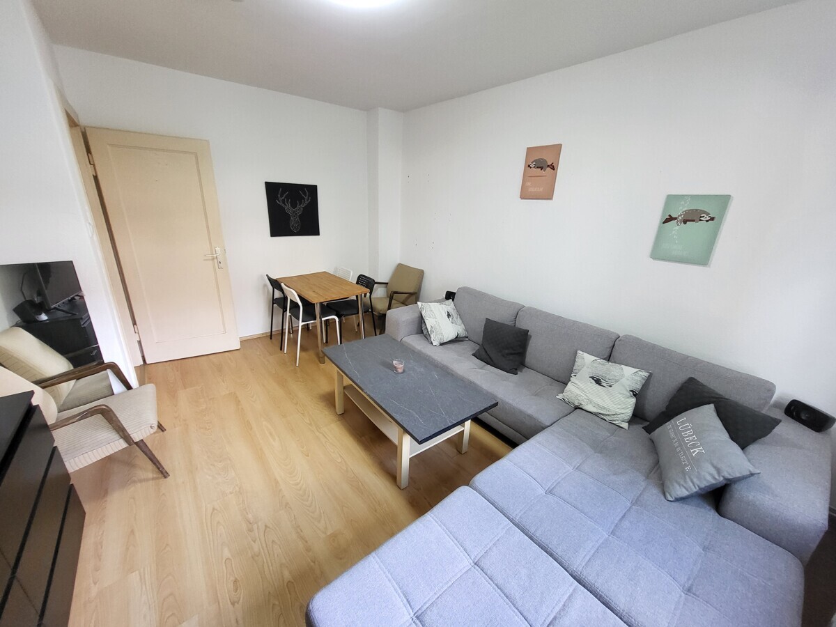 Nähe Uni: Zentrale 3 Zimmer-Wohnung mit Balkon in 23562 Lübeck - St. Jürgen, Mön ... - Photo 2