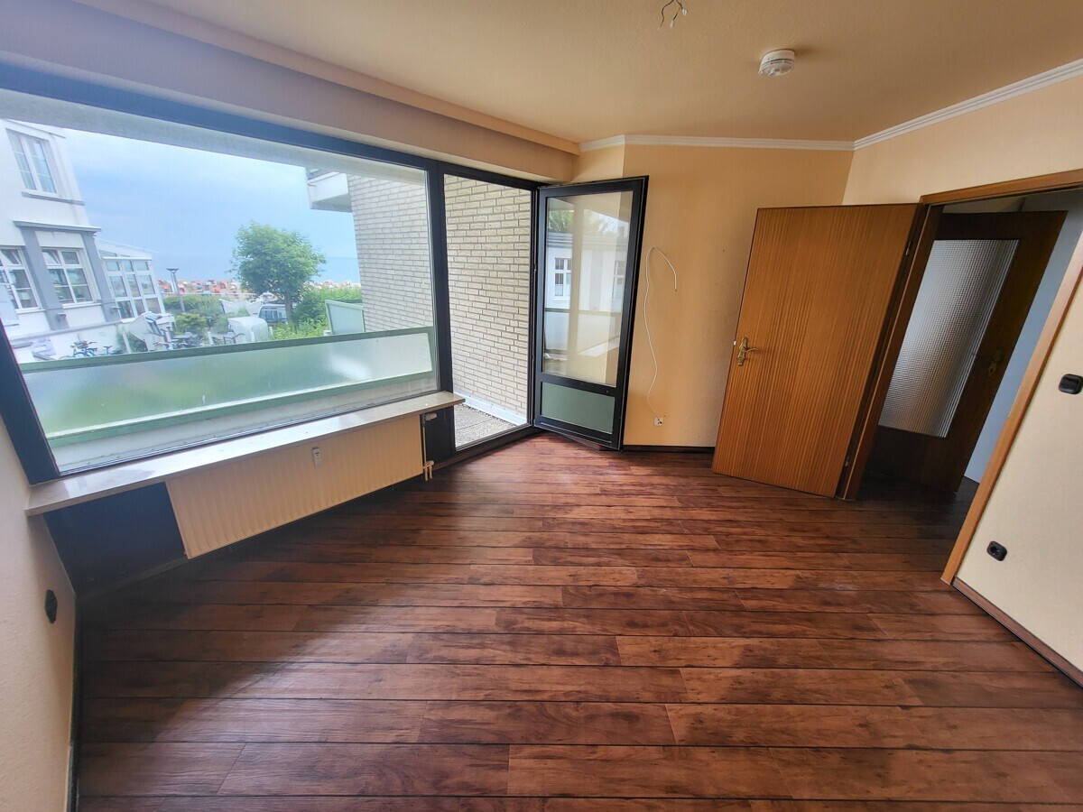 Meerblick: Strandnahe 2-Zi.-Whg. mit 2 Balkonen & TG-Stellpl. in HL-Travemünde, ... - Photo 2
