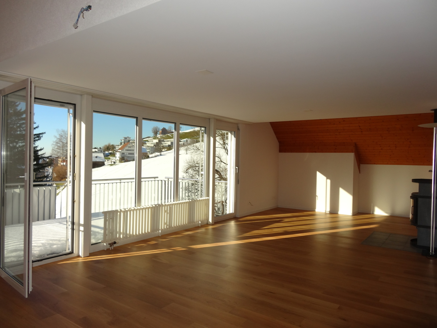 6- Blick von Bar-Küche Richtung Stube - DSC09007