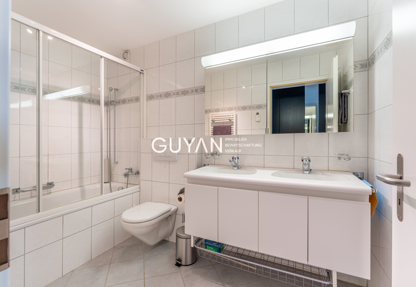 BAD/WC ensuite