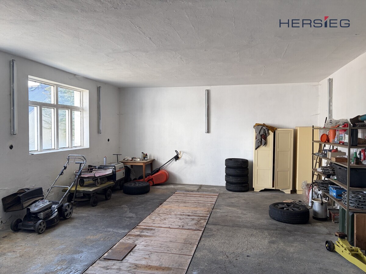 Garage Geschäftsgebäude