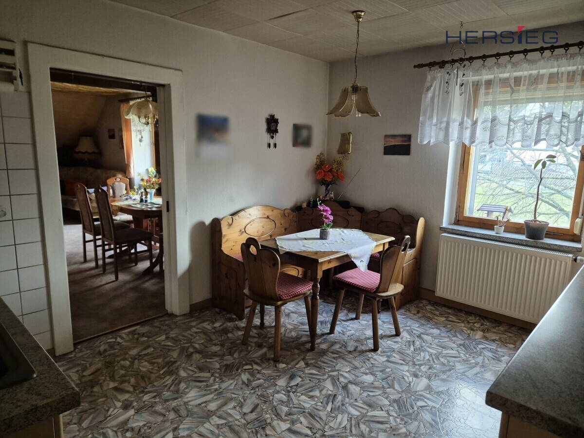 Küche zum Wohnzimmer DG