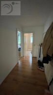 Flur Blick zum Bad
