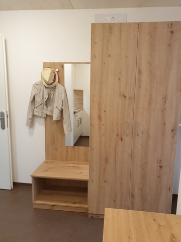 Garderobe und Schrank