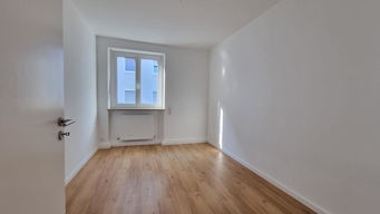 Büro / Kind