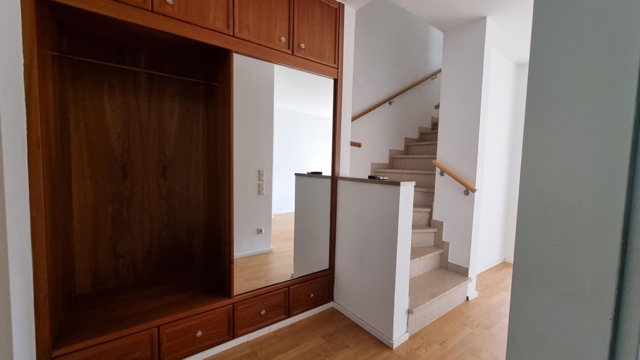 Einbauschrank im Eingangsbereich