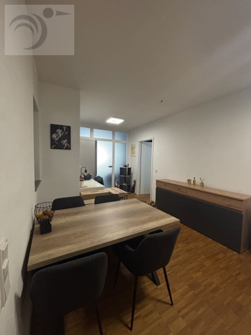Gemütliche Erdgeschosswohnung-Wohnung im ehemaligen Schloss Hepberg - Photo 3