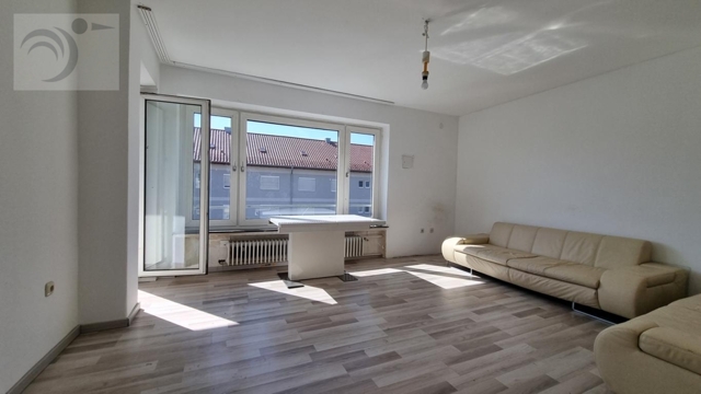 Renovierte, gut geschnittenen 4-Zimmer-Wohnung in Neuburg - Foto 1