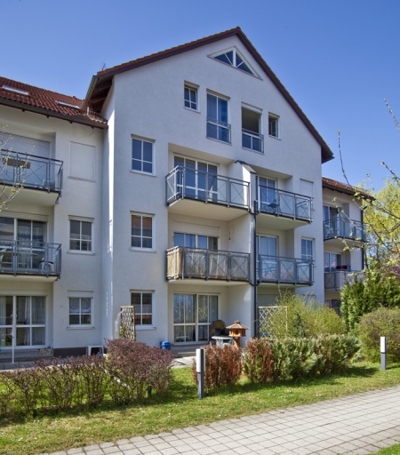 Außenansicht mit Balkon