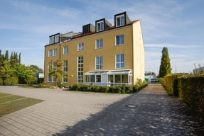 Hausrückseite