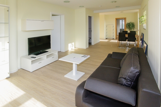 Voll möblierte 2,5-Zimmer-Wohnung im Süden von Ingolstadt! - Photo 4