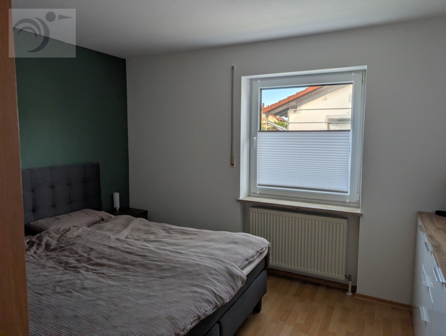 In wenigen Minuten zu AUDI: Tolle 3-Zimmer-Wohnung in gepflegtem 6-Familienhaus - Foto 4
