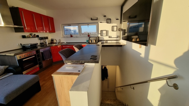 Maisonettewohnung mit großer Terrasse und offener Küche - Photo 5