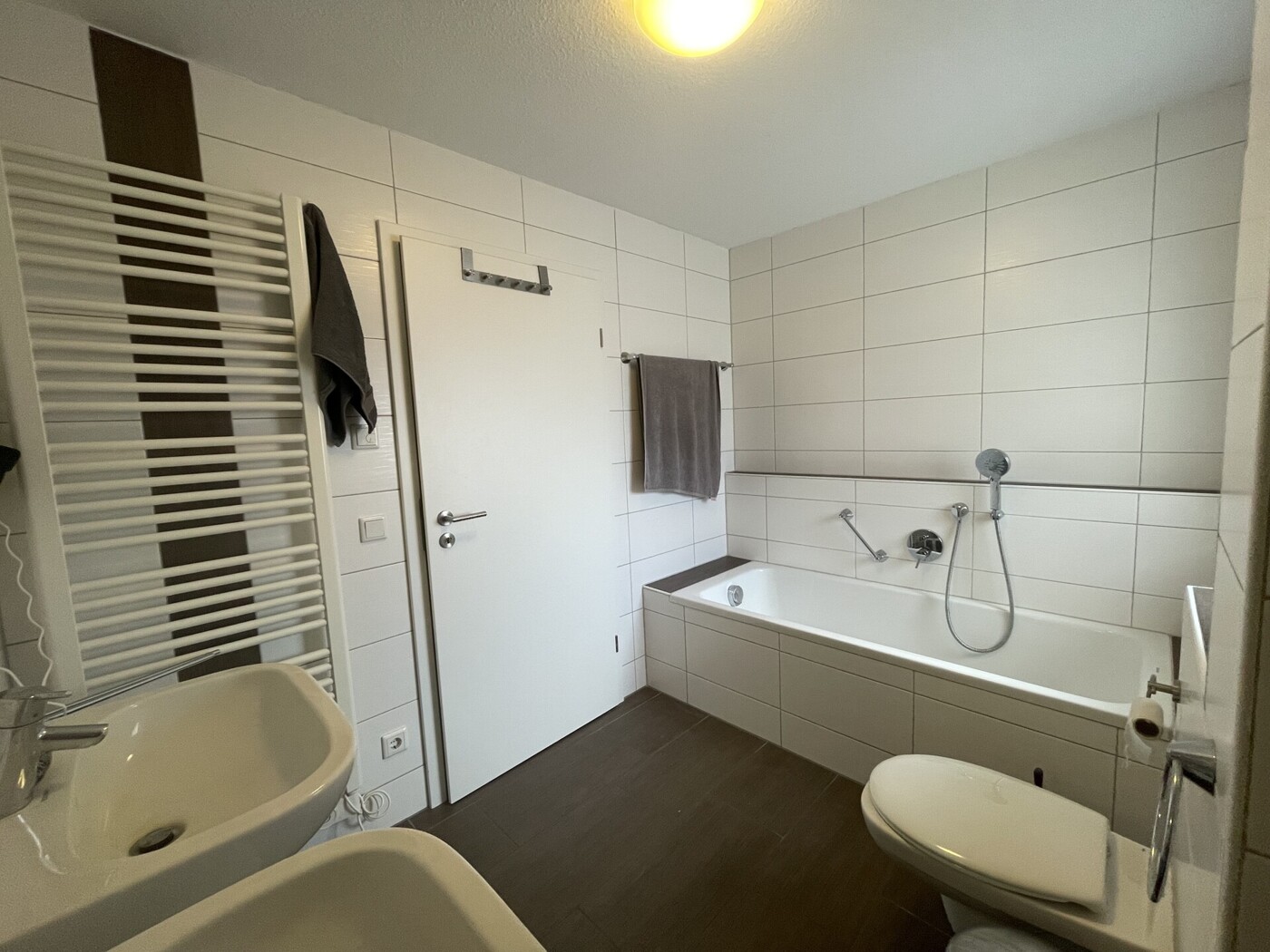 Tageslichtbad Maisonette DG links