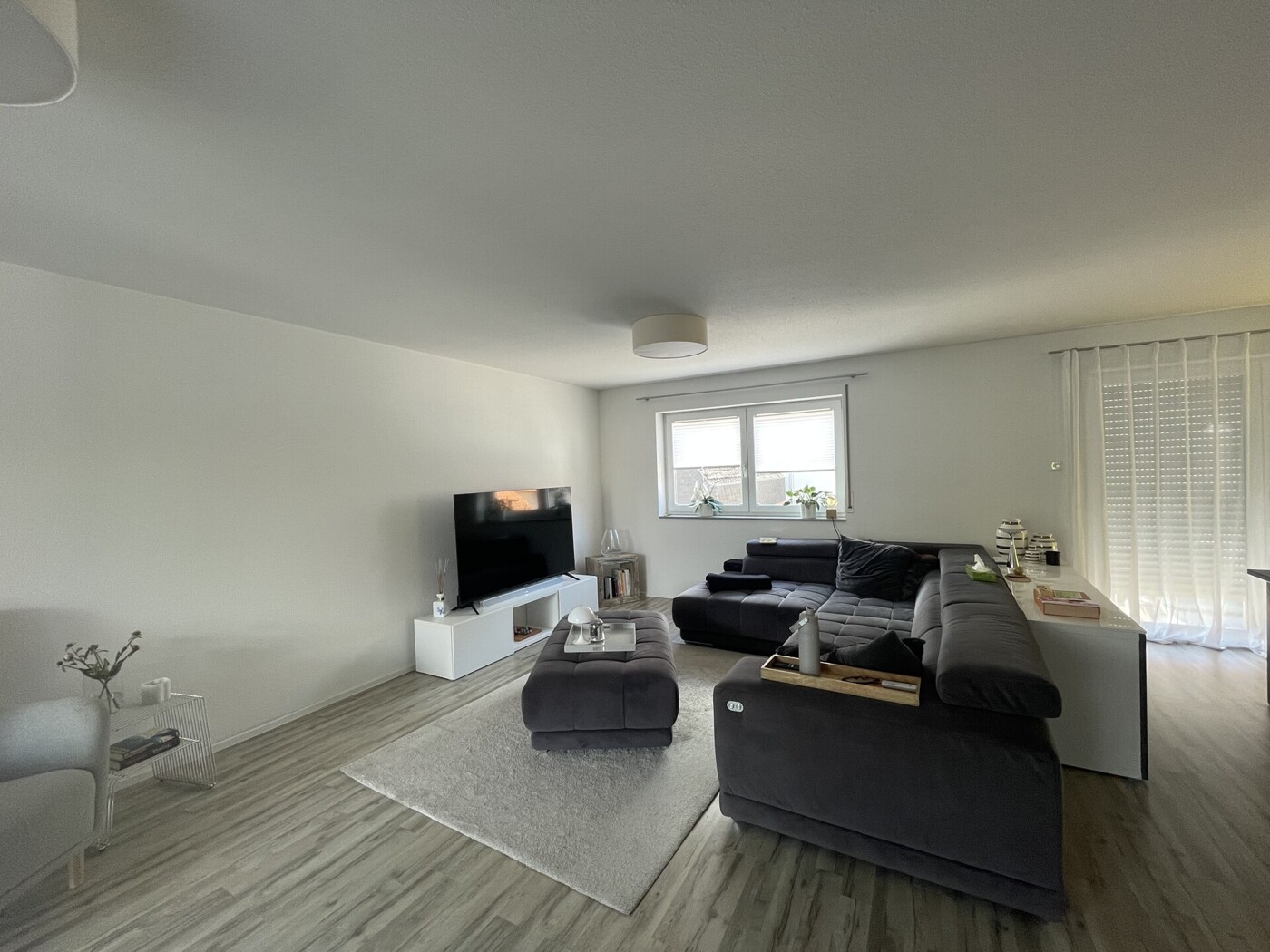 Großes Wohnzimmer Maisonette DG rechts