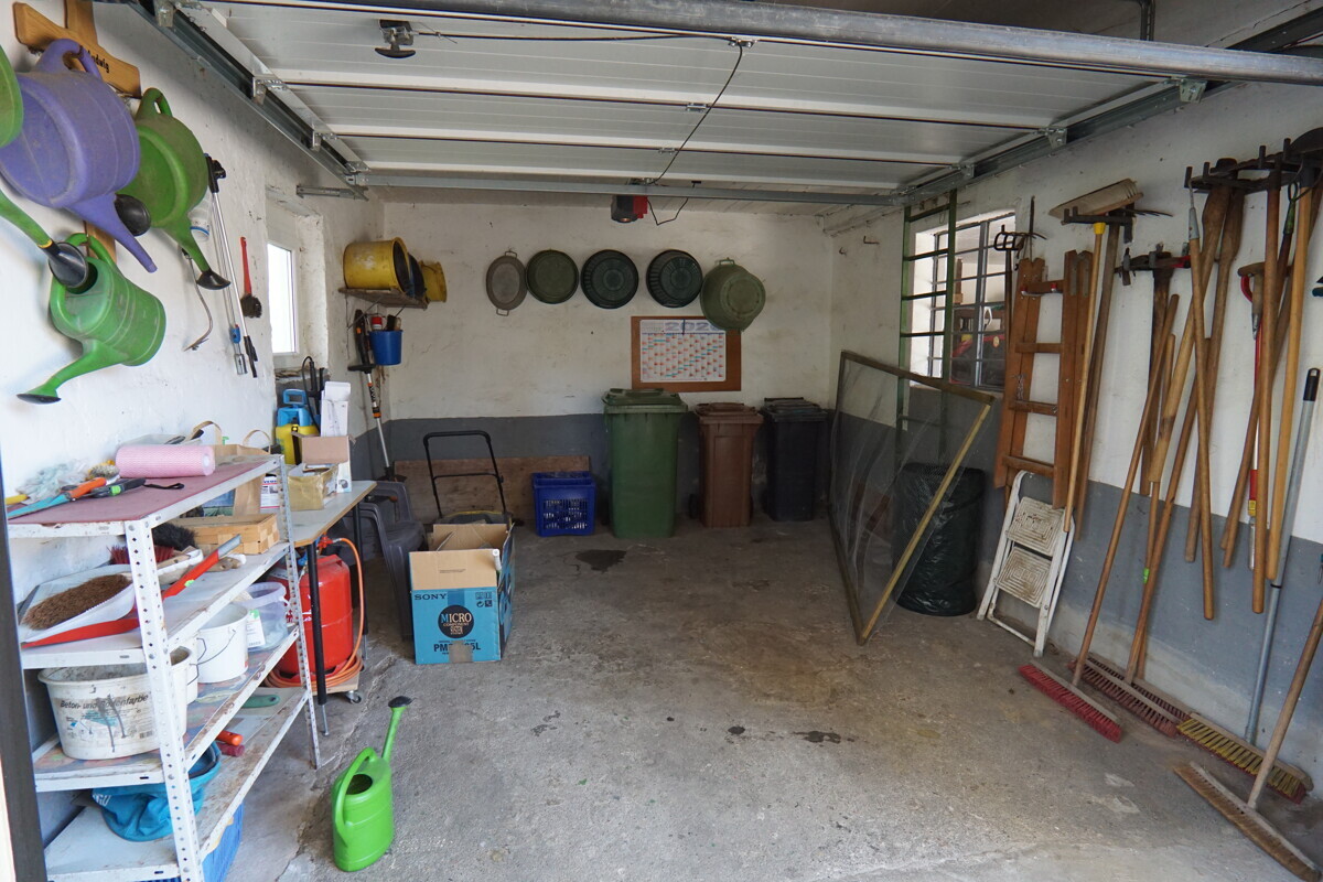 Garage 1