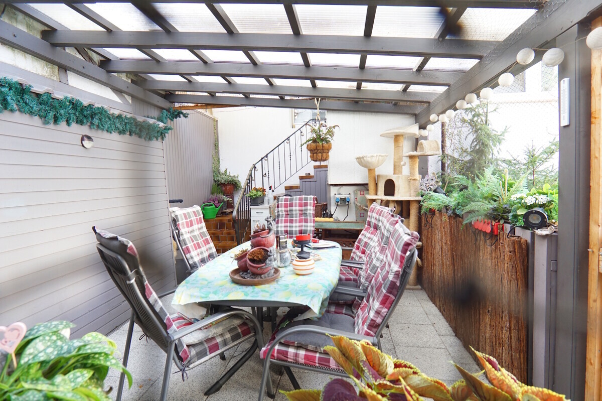 Vorderhaus / Terrasse