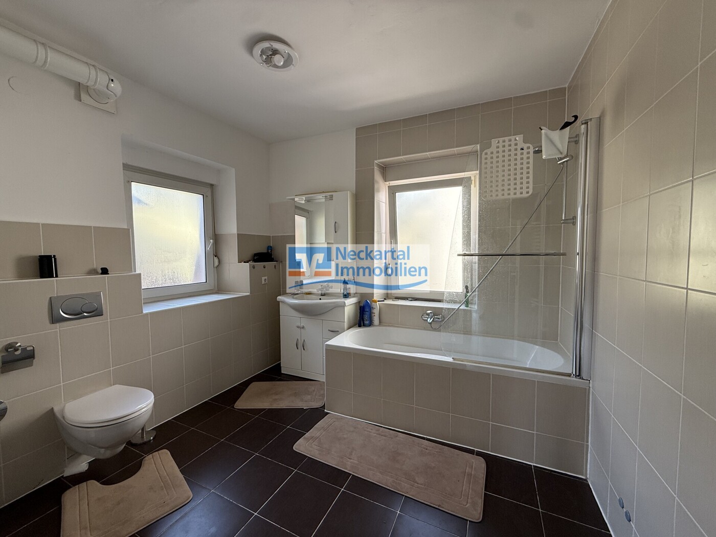 Badezimmer EG