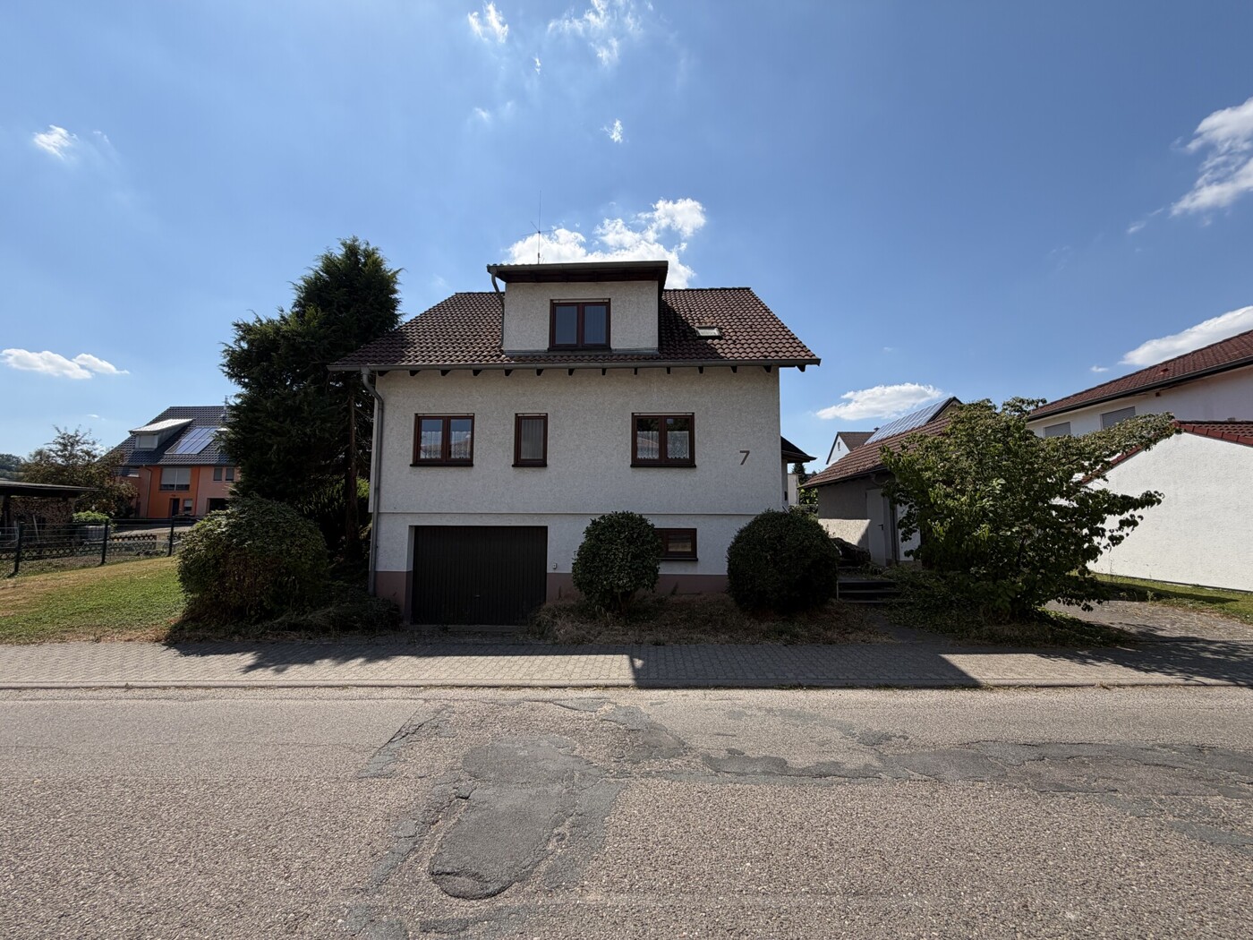 Straßenansicht