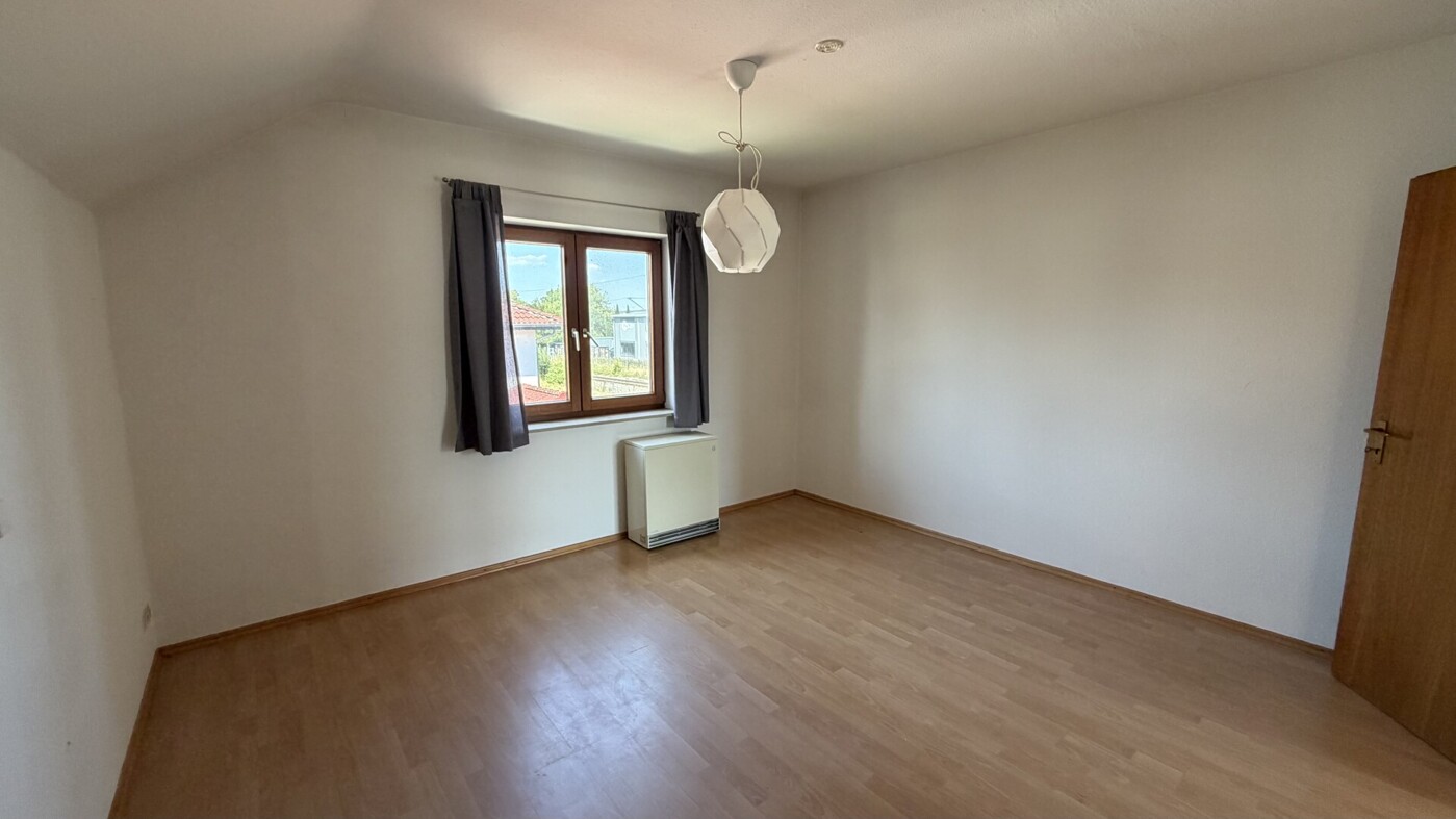 Schlafzimmer DG