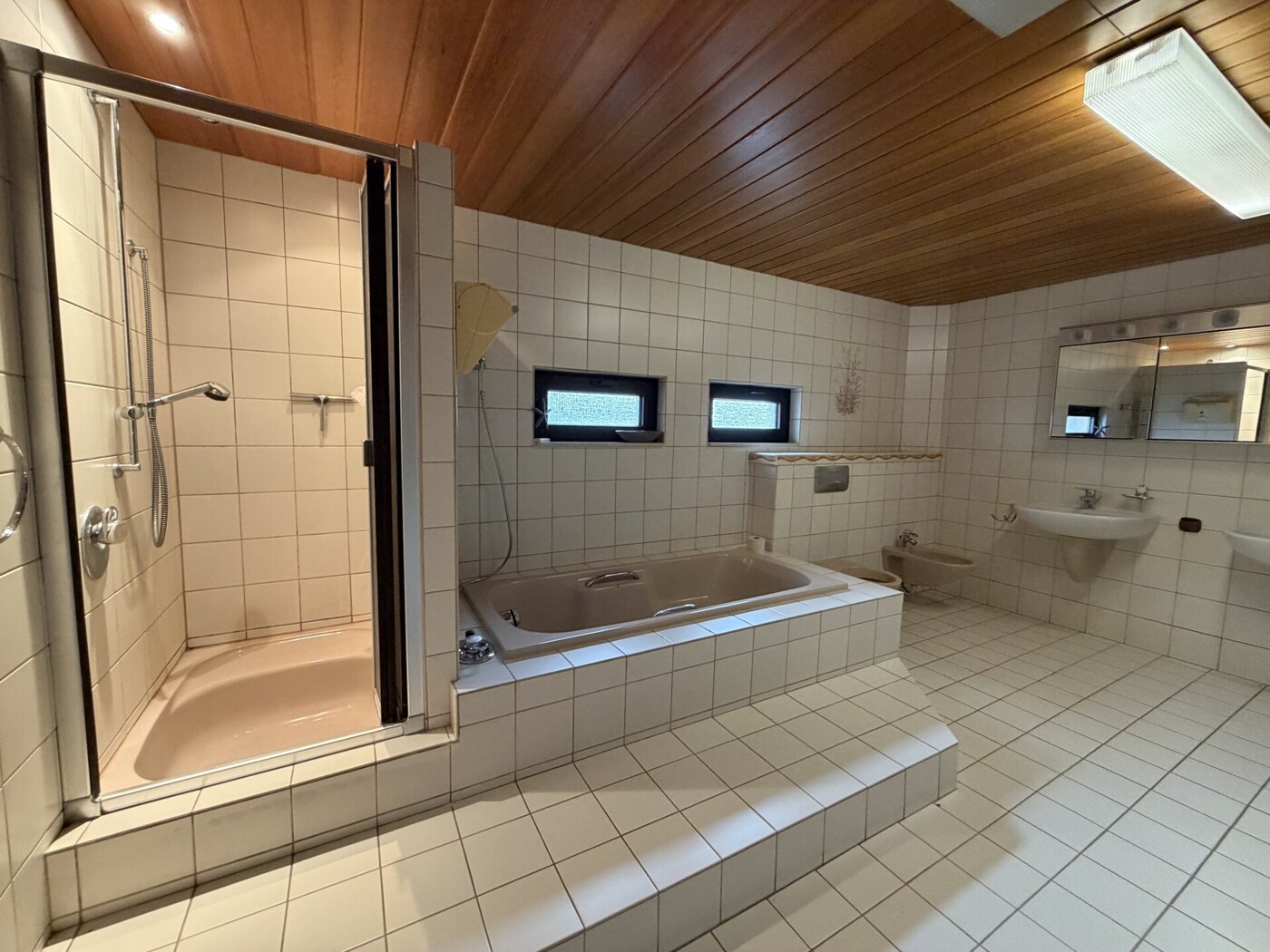 Badezimmer UG