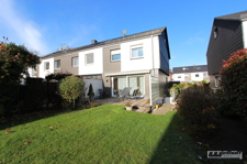 Garten und Hinteransicht 