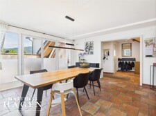 Küche mit Essbereich