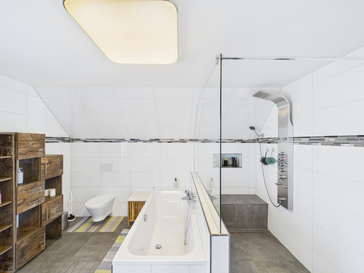 Tageslicht-Badezimmer
