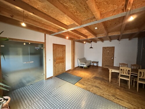 Büro EG