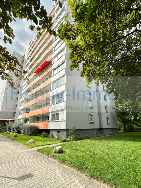 2 Zimmerwohnung / Südbalkon / EBK / TG Einzelplatz / ab 15.5. - Photo 2