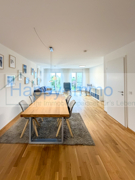 Blick ins Wohnzimmer