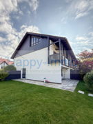 Garten mit Haus
