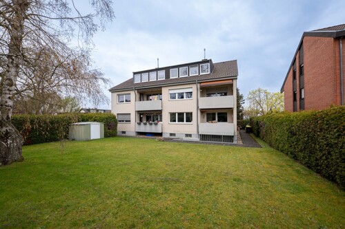 Vollvermietetes Mehrfamilienhaus mit 9 Garagen in Sankt Augustin-Niederpleis