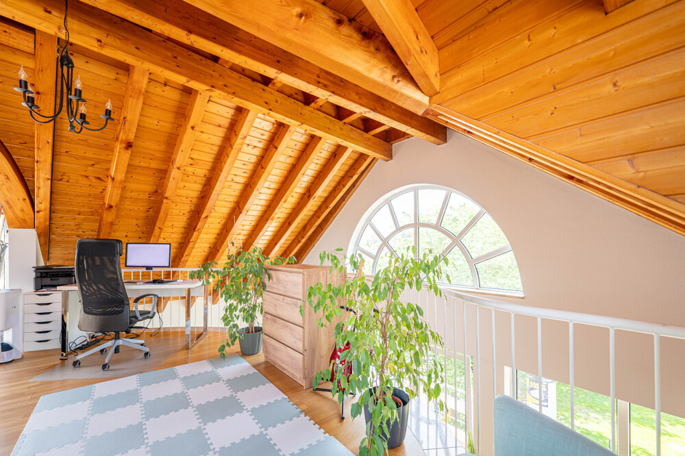 Arbeitsbereich Empore